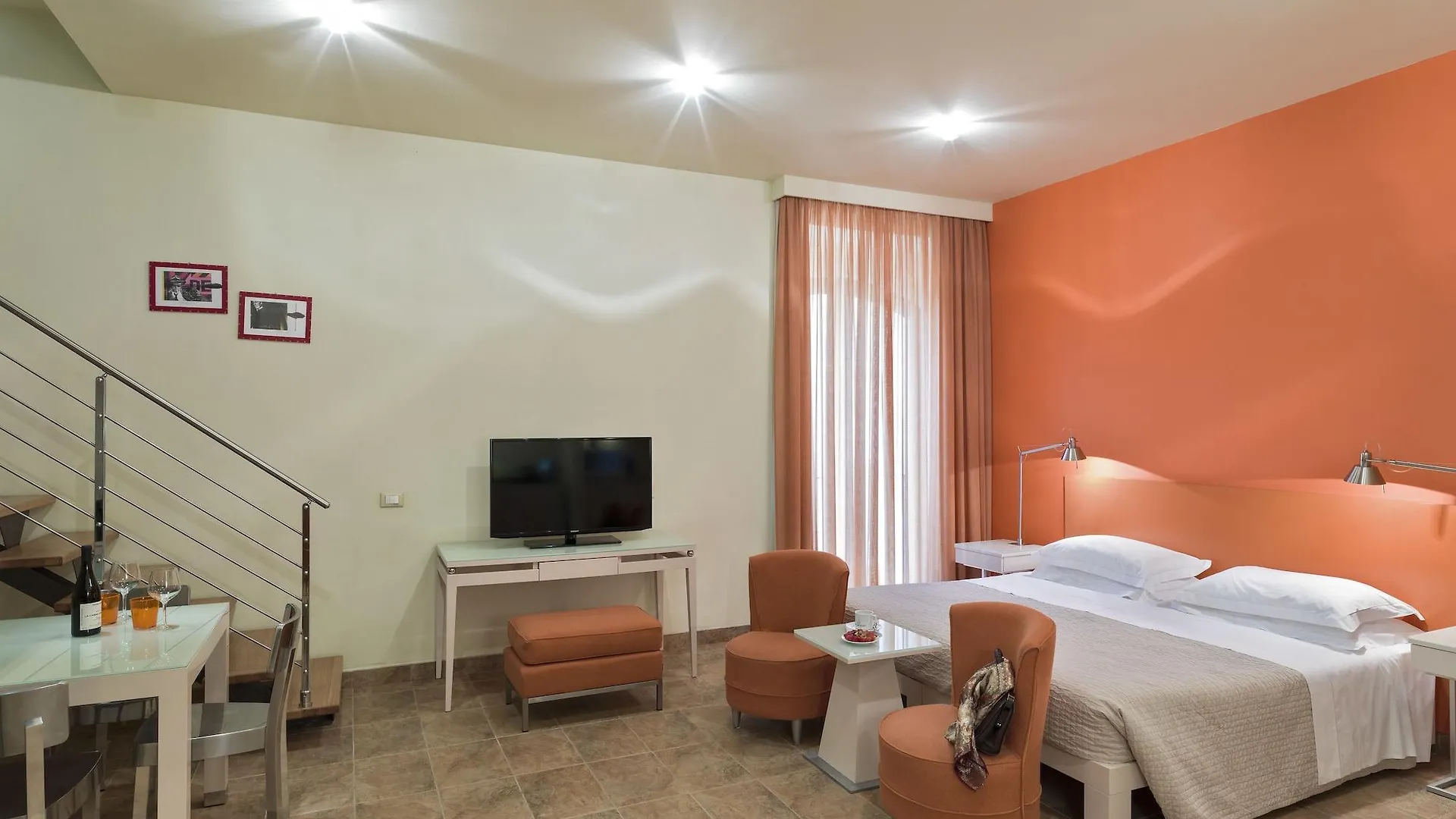 ***  Popartment Apart otel Floransa İtalya