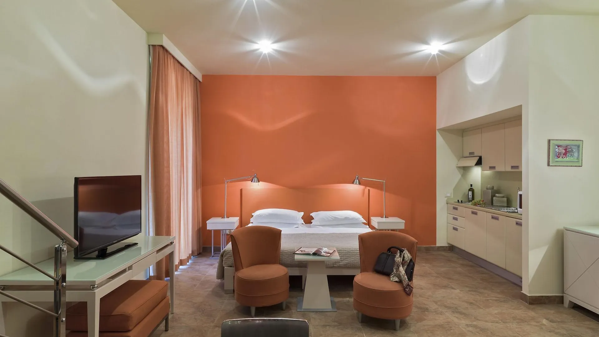 ***  Popartment Apart otel Floransa İtalya