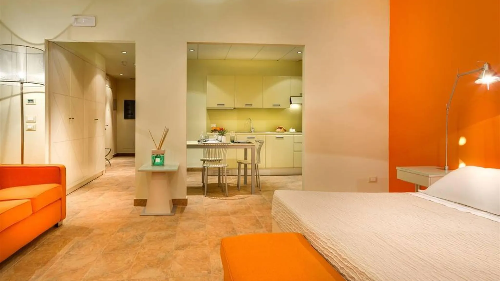 Popartment Apart otel Floransa İtalya