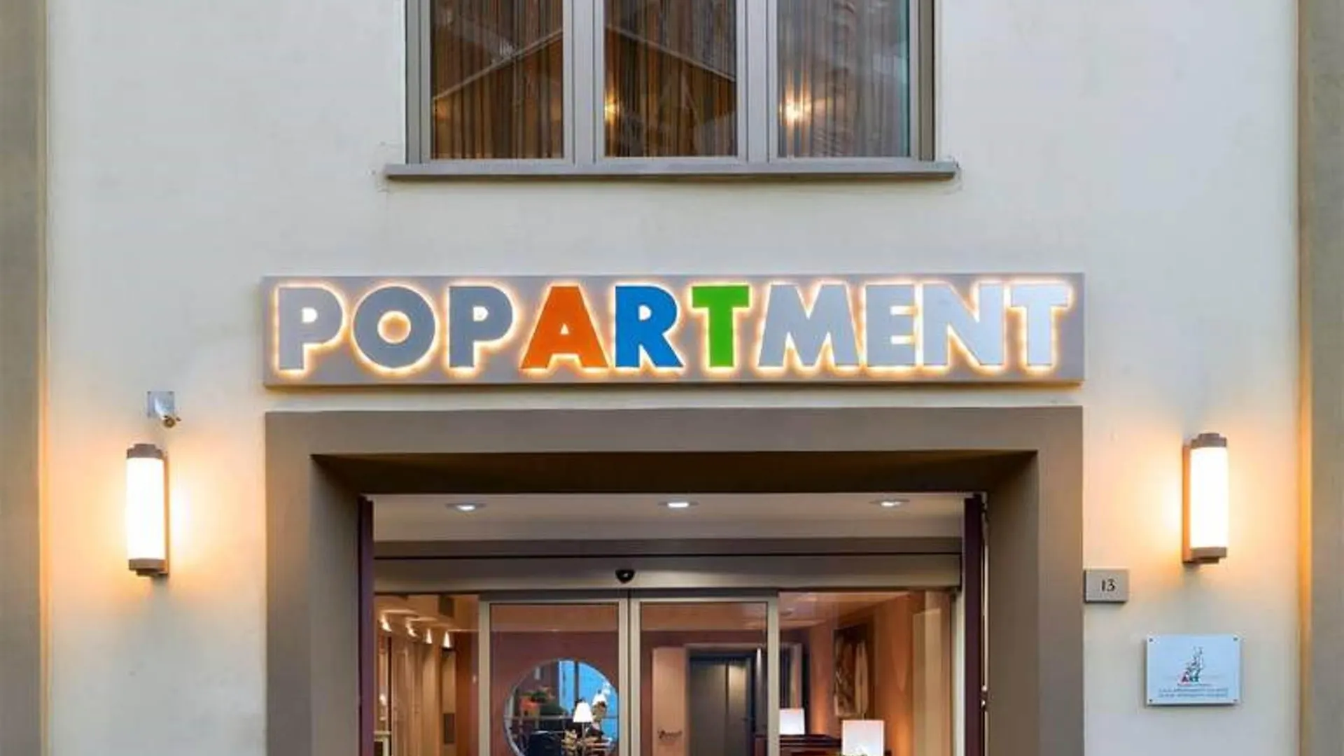Popartment Apart otel Floransa 3*,