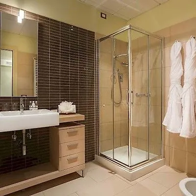 Popartment Apart otel Floransa 3*,