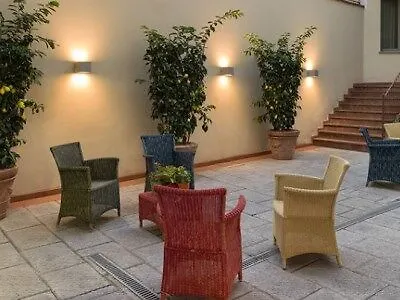 Popartment Apart otel Floransa 3*,