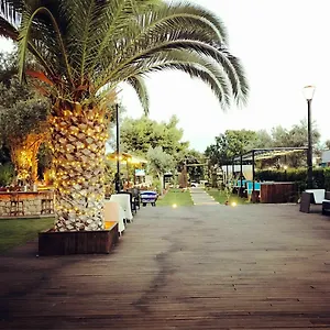 Avenue Butik Otel Alaçatı