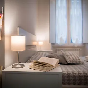 Novella White Daire